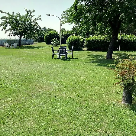 בית חווה Agriturismo La Pace *