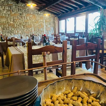 مزرعة للإقامة Agriturismo La Pace